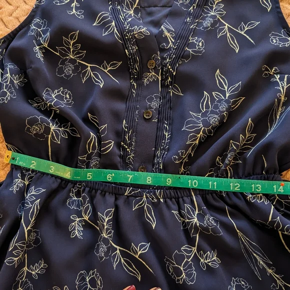 Apt 9 tie waist dress. Petite medium - Picture 5 of 6